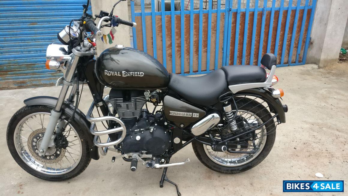 Used 2017 model Royal Enfield Thunderbird 350 for sale in Hyderabad. ID  173268. Lightning colour - Bikes4Sale