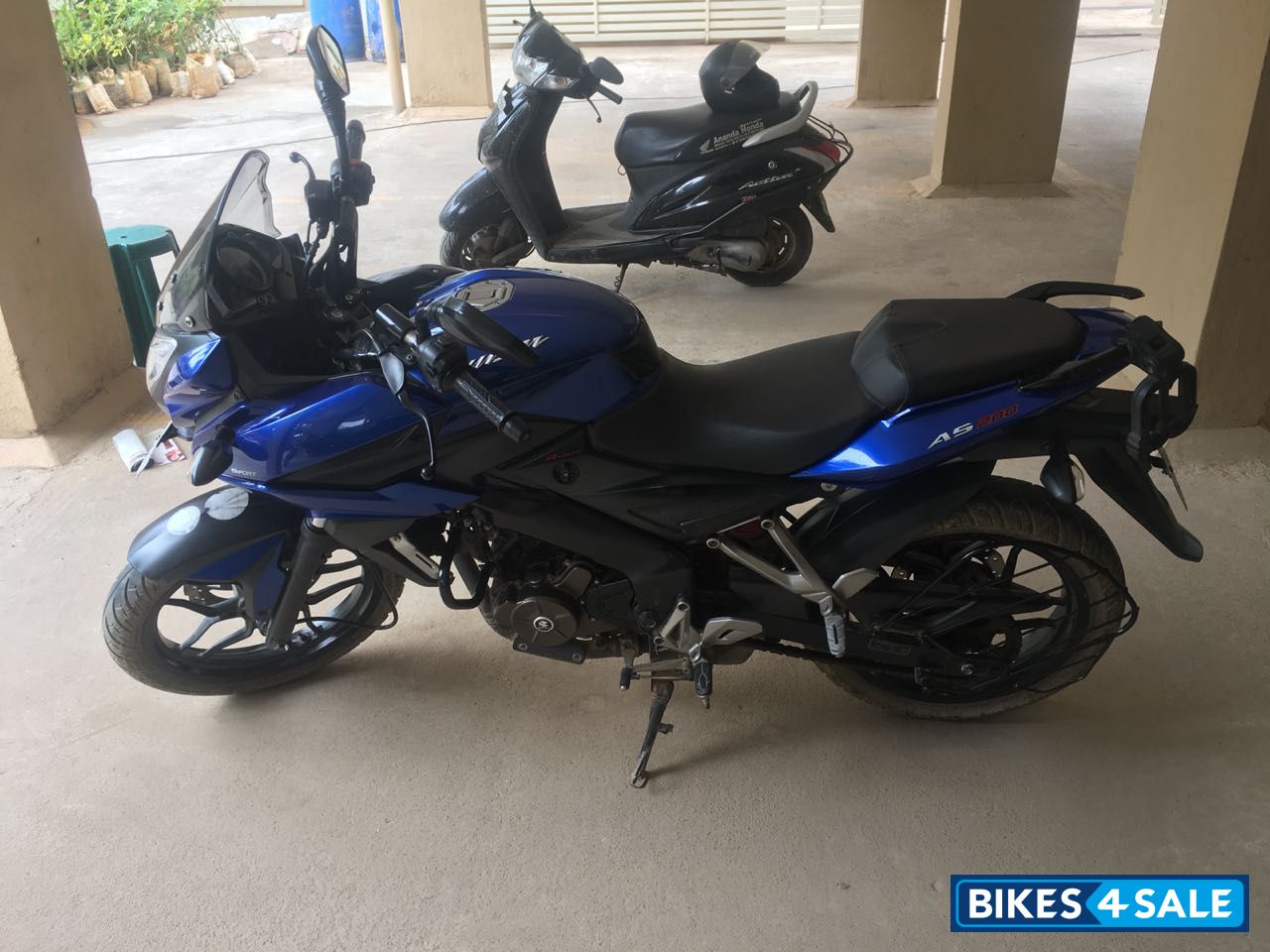 Bajaj Pulsar AS 200