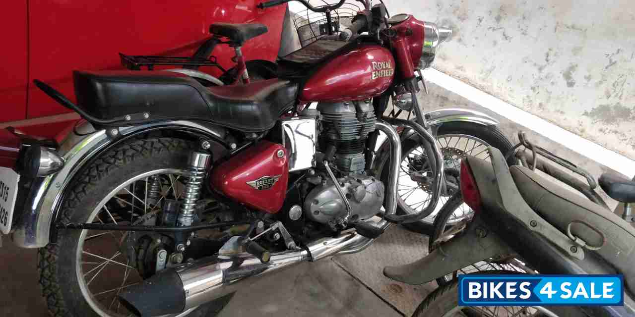 Wine Red Royal Enfield Bullet Electra Twinspark