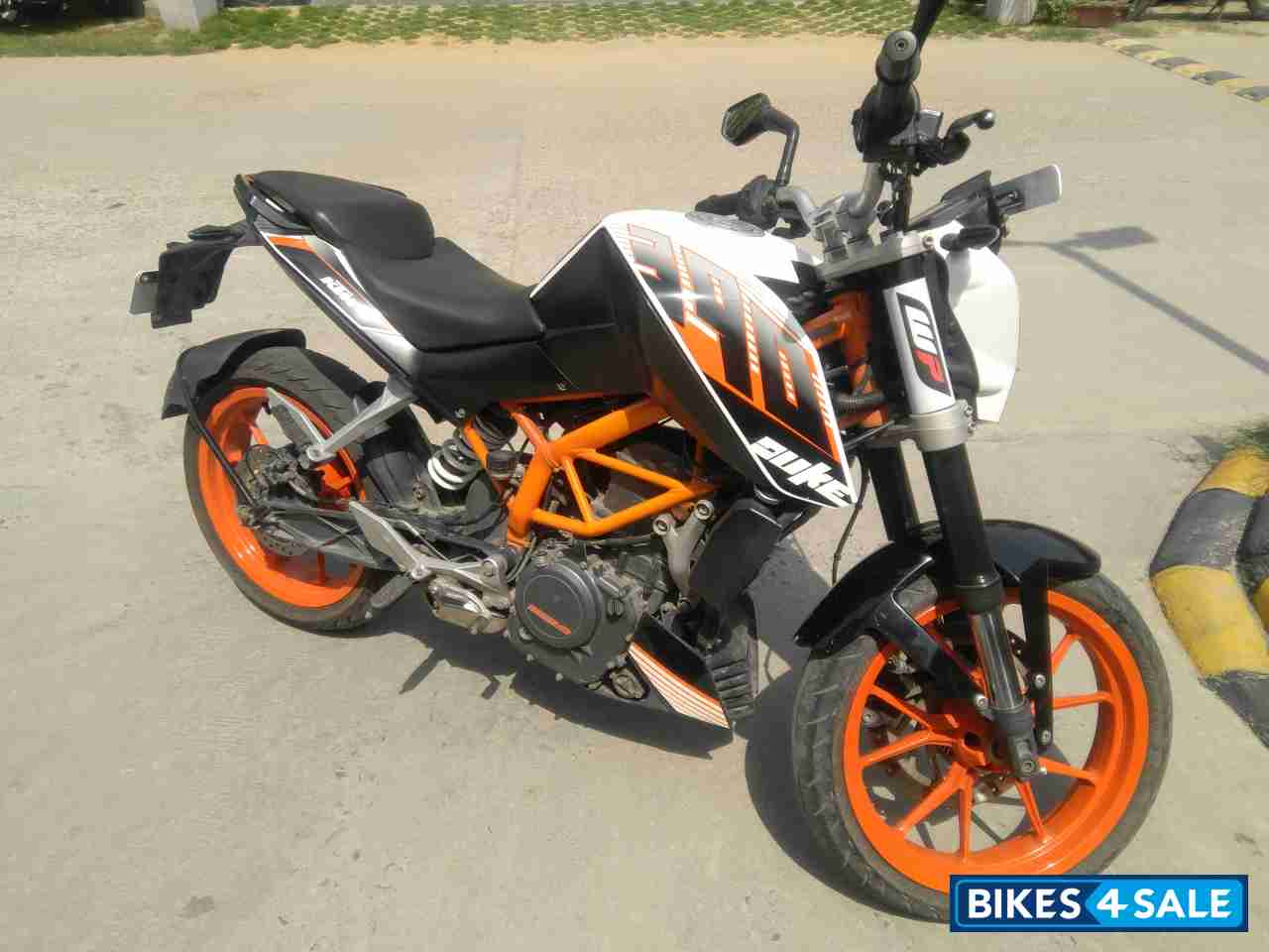 White KTM Duke 390
