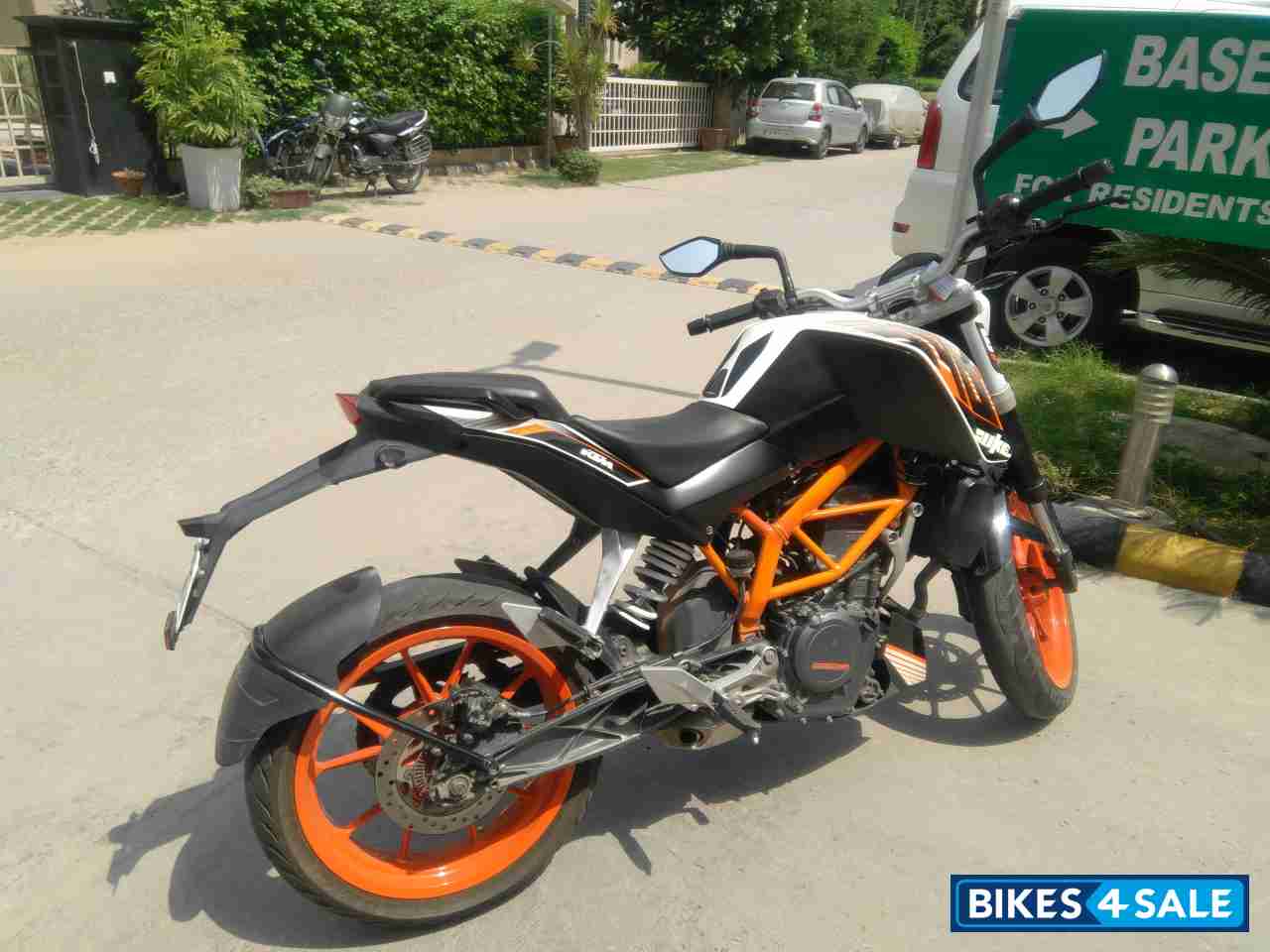 White KTM Duke 390