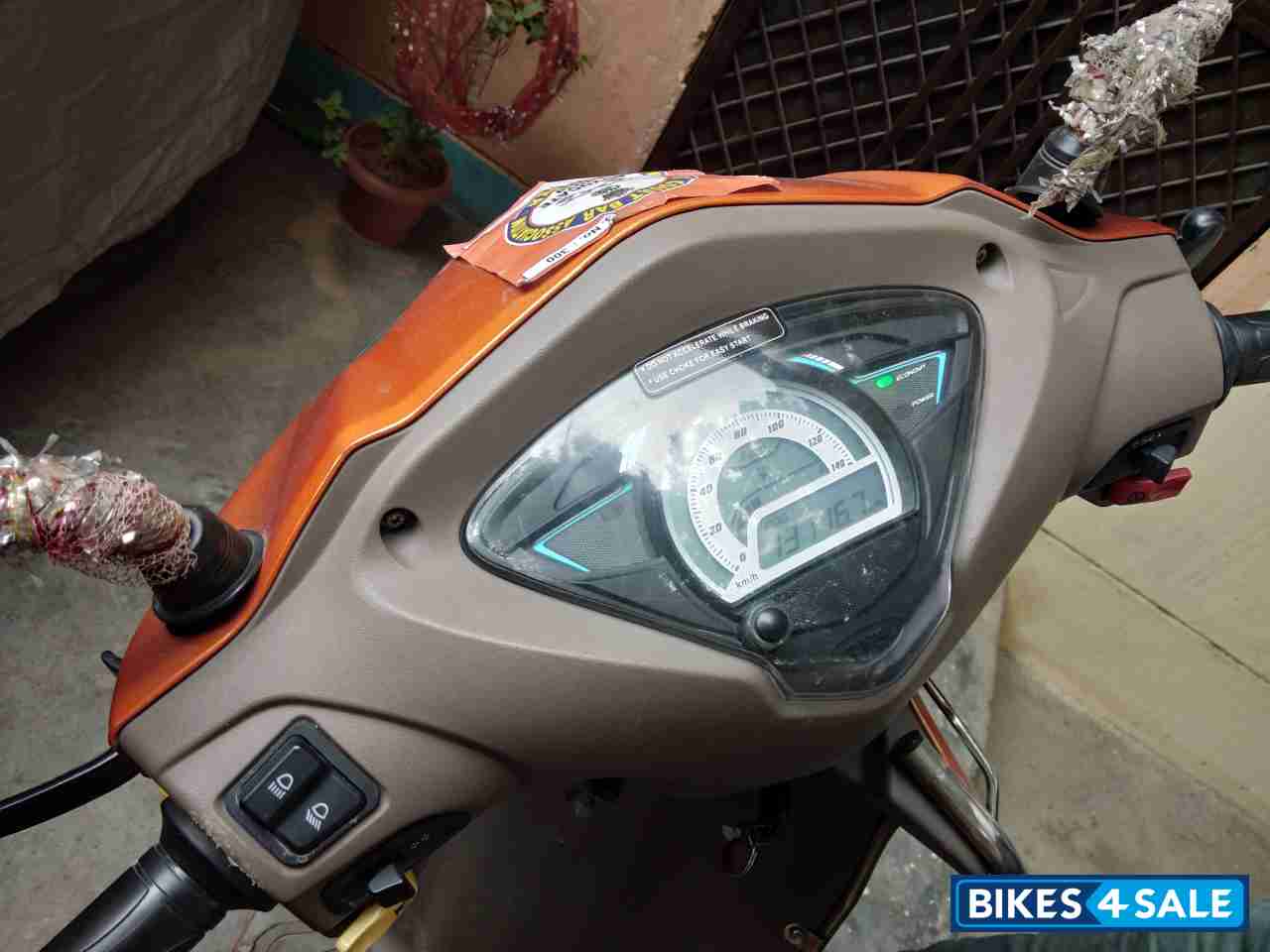Orange TVS Wego