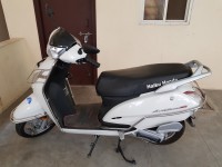 White Honda Activa 125