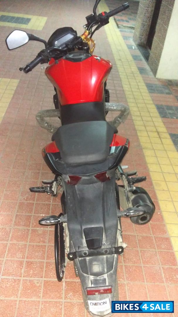 Red Bajaj Dominar 400