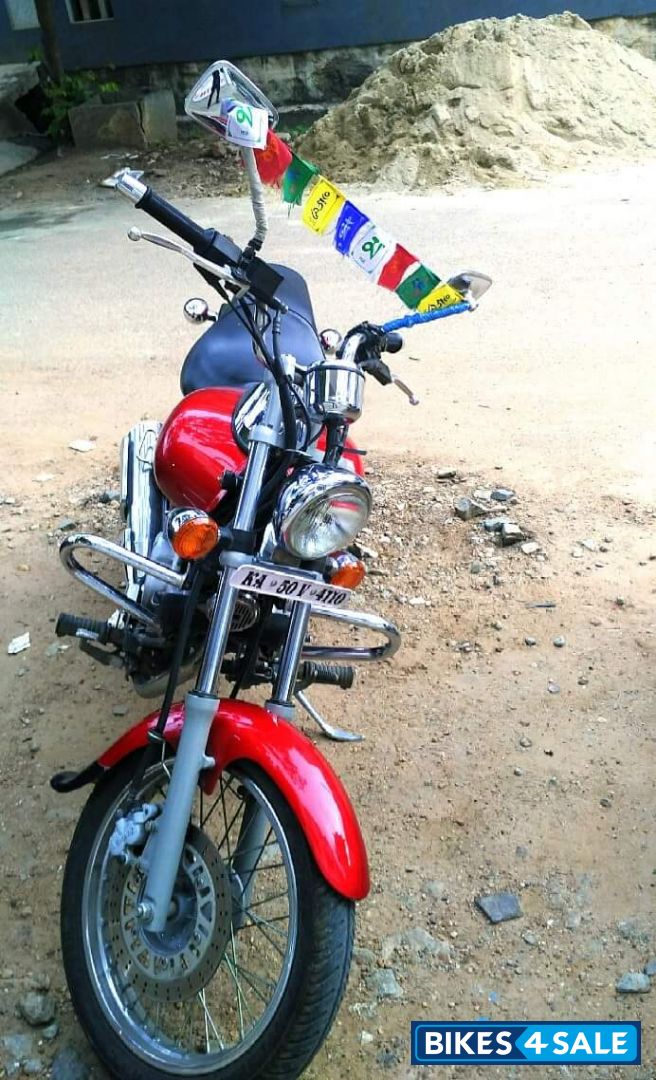 Bajaj Avenger 220 DTS-i
