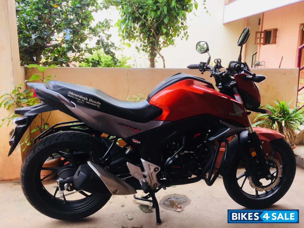 Honda CB Hornet 160R