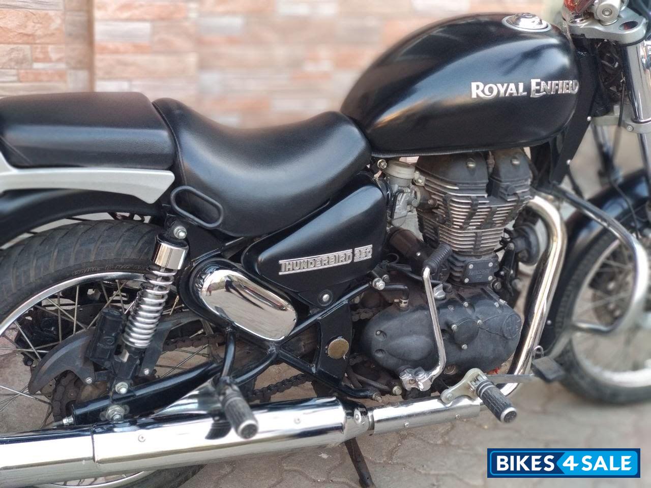 Stone Royal Enfield Thunderbird TwinSpark 350