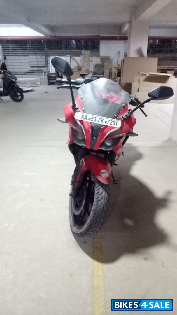 Red Bajaj Pulsar RS 200