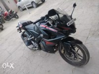 Bajaj Pulsar RS 200 ABS