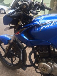 Blue Bajaj Pulsar 135LS