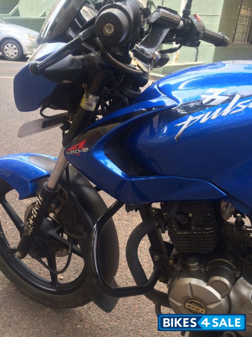 Blue Bajaj Pulsar 135LS