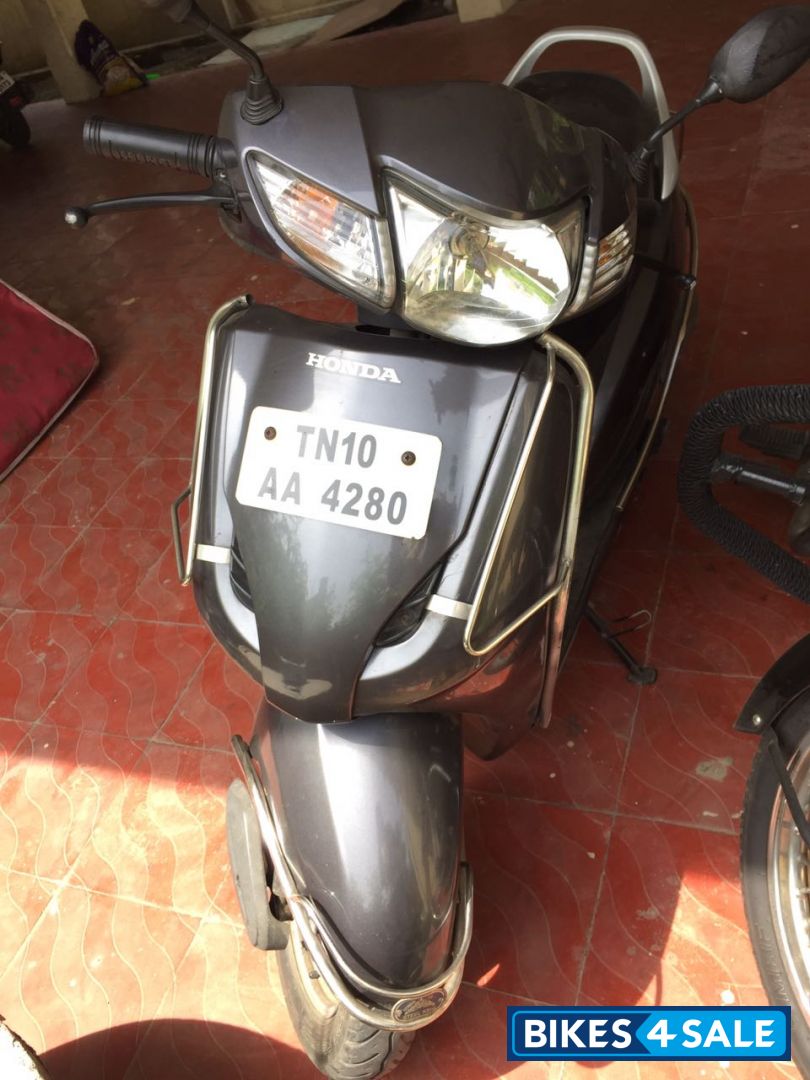 Grey Honda Activa