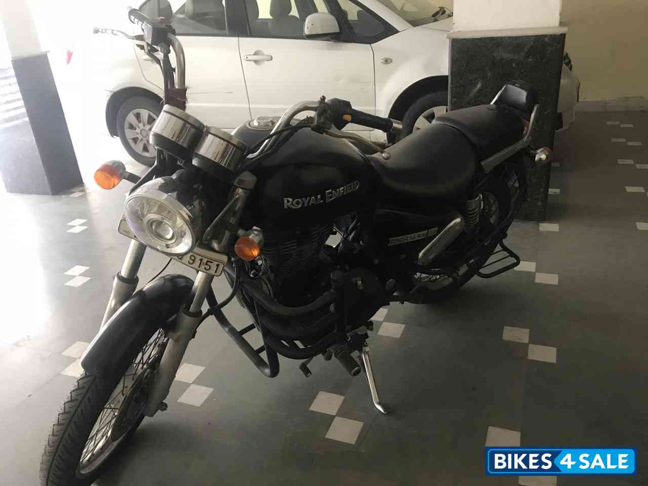 Stone Black Royal Enfield Thunderbird 350