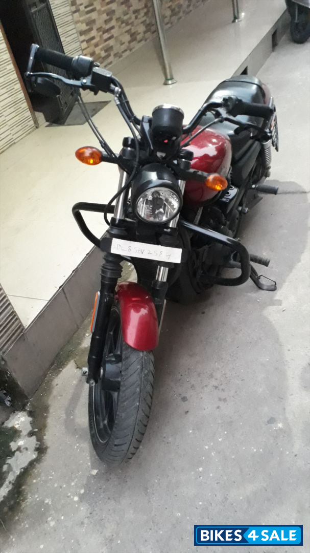 Red Harley Davidson Street 750