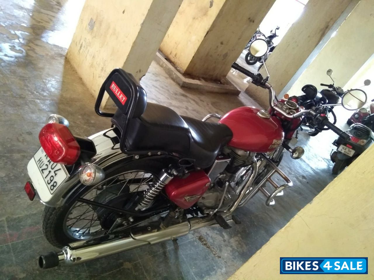 Red Royal Enfield Bullet Electra Twinspark Red Royal Enfield Bullet Electra Twinspark