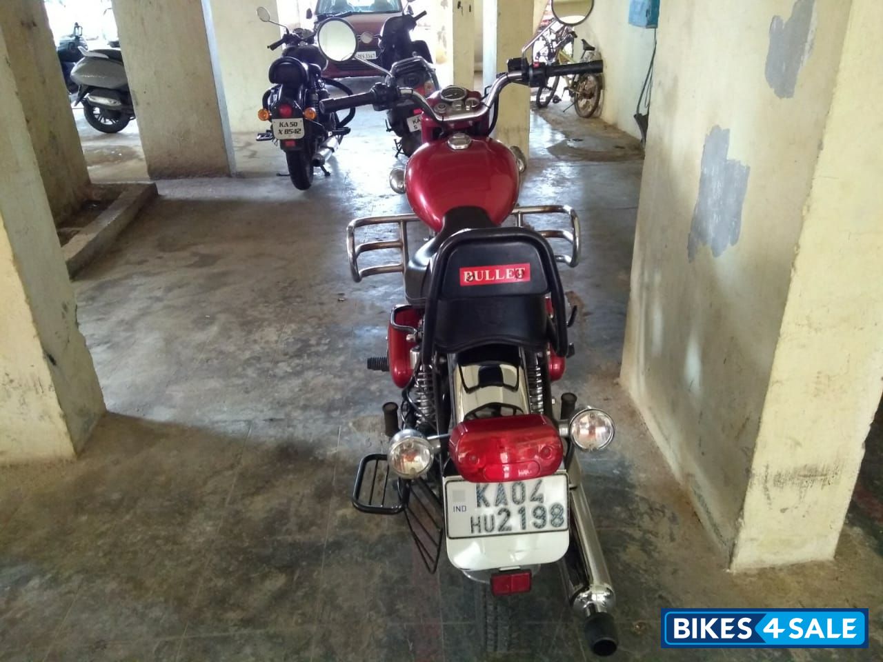 Red Royal Enfield Bullet Electra Twinspark Red Royal Enfield Bullet Electra Twinspark