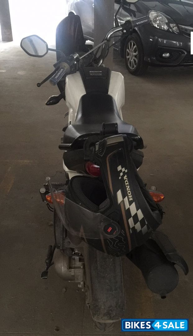 White Honda Navi