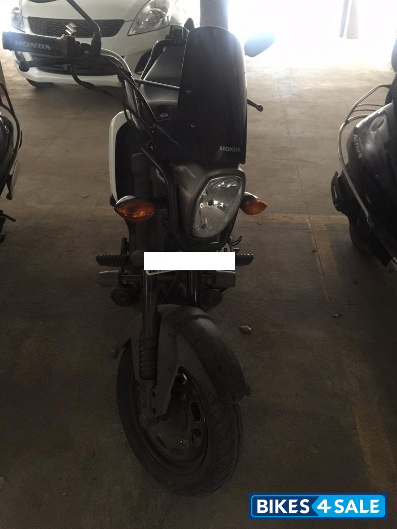 White Honda Navi