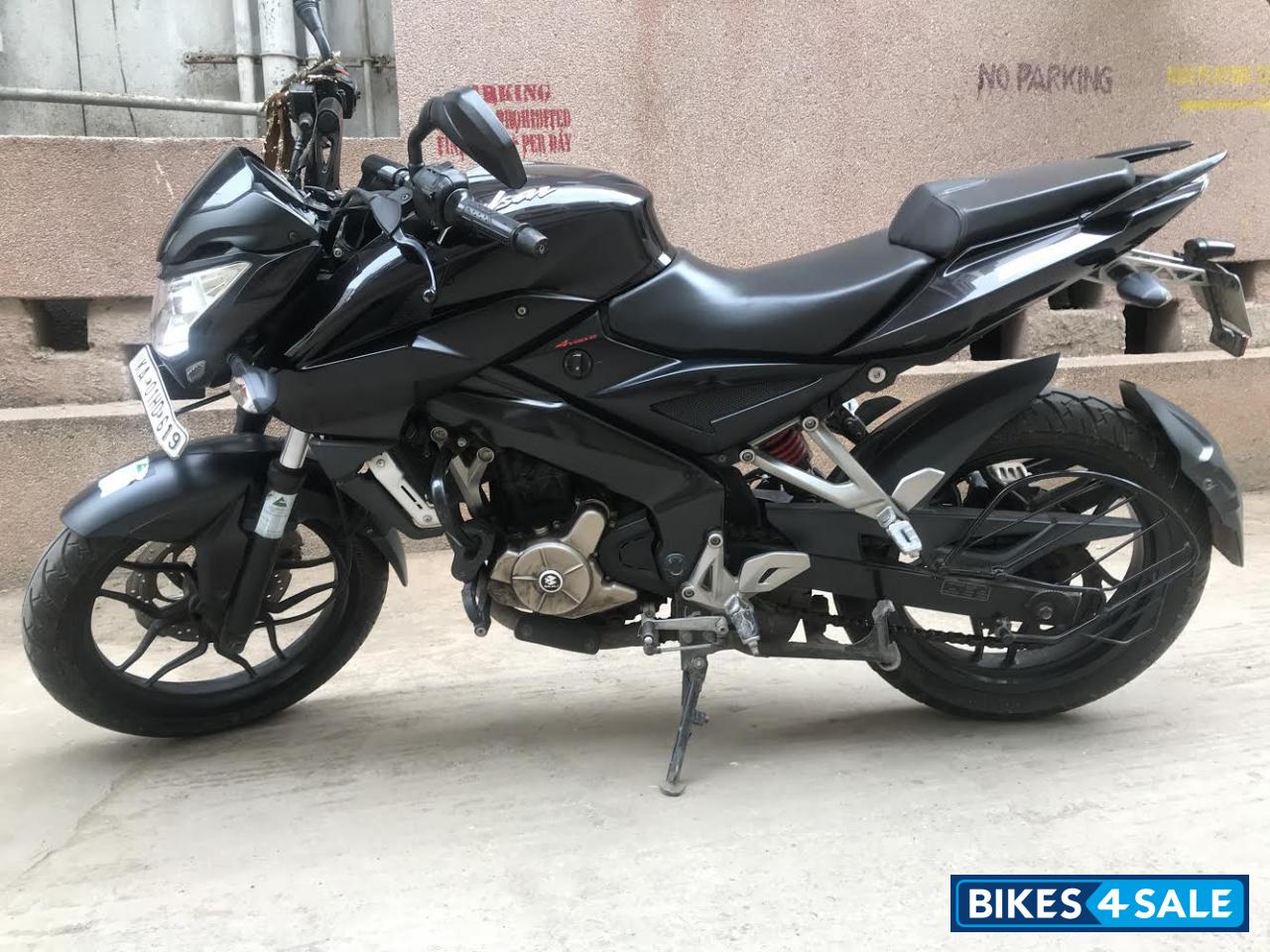 Bajaj Pulsar 200 NS