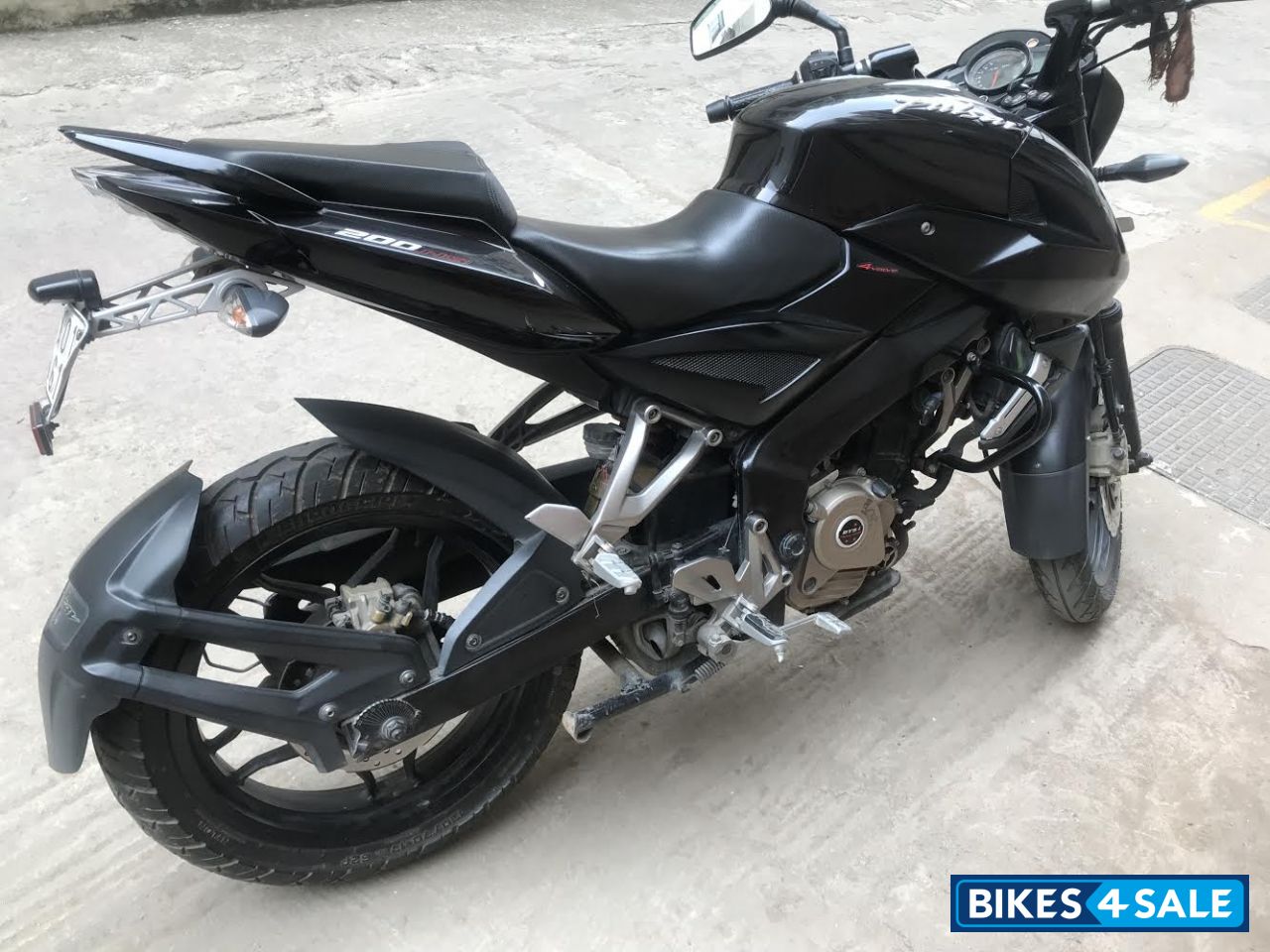 Bajaj Pulsar 200 NS