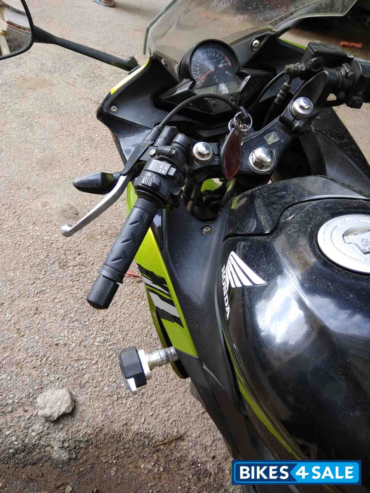 Honda CBR 150R Honda CBR 150R