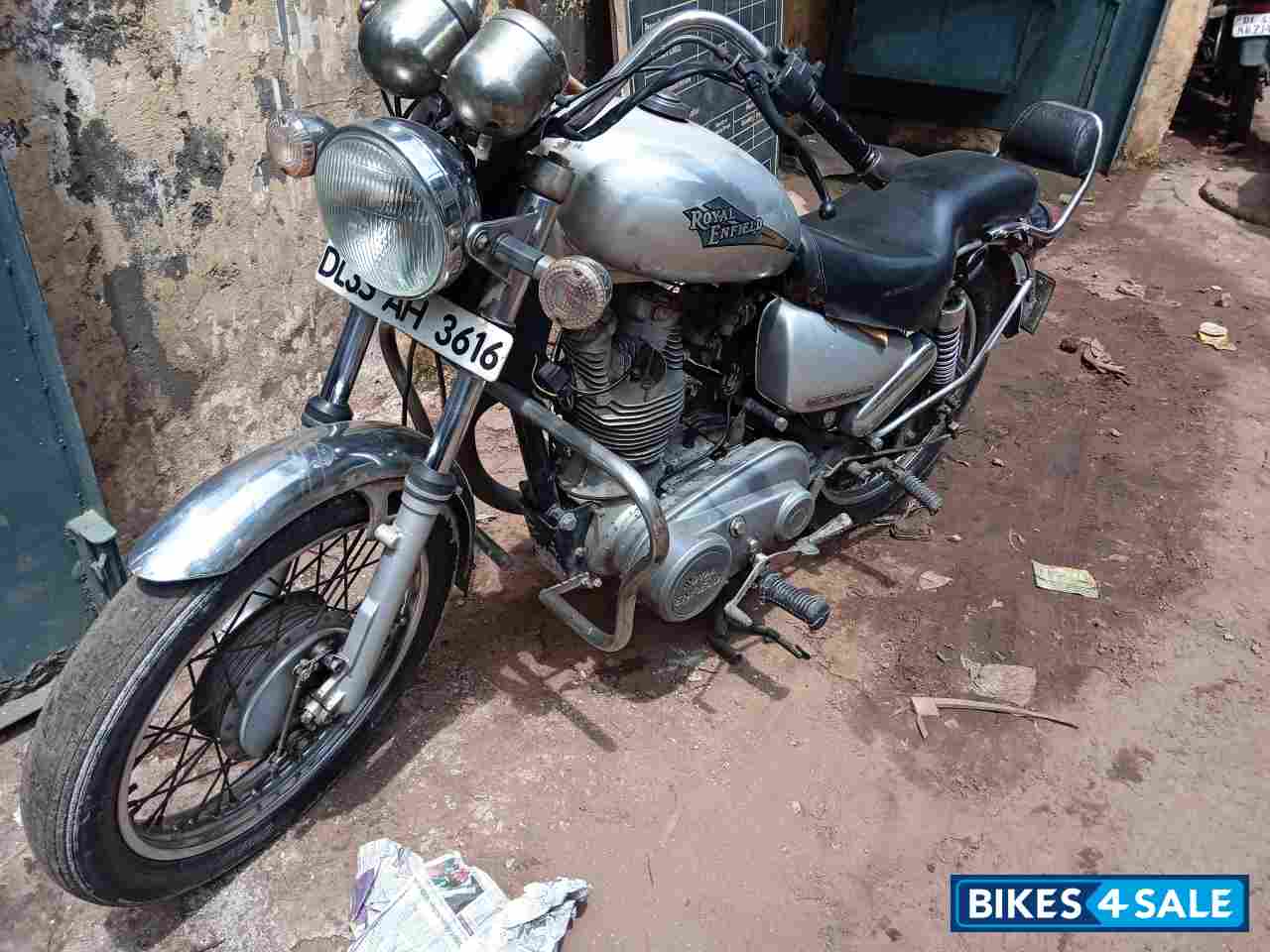 Royal Enfield Thunderbird