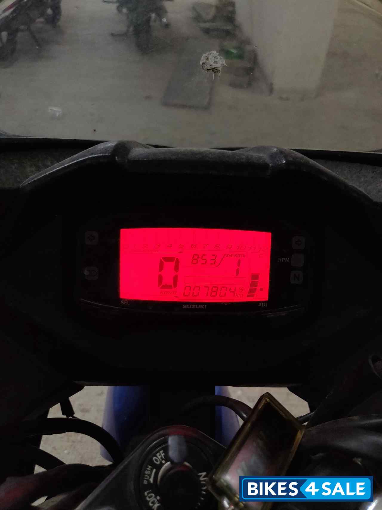 Triniton Blue Suzuki Gixxer SF