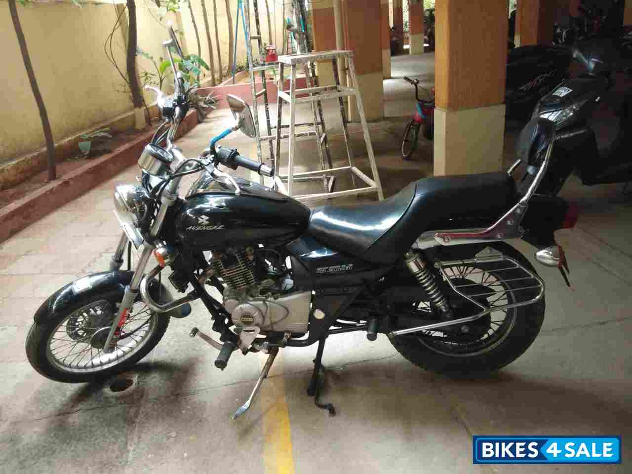 Bajaj Avenger Cruise 220 Bajaj Avenger Cruise 220