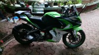 Bajaj Pulsar RS 200 ABS