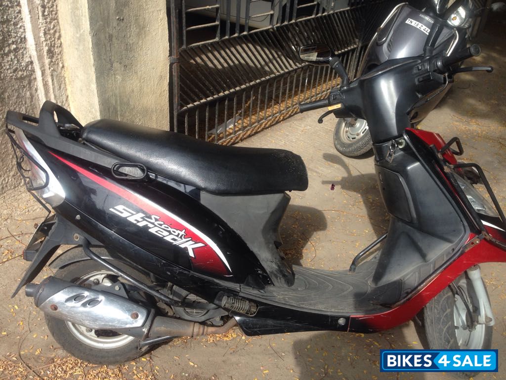 Black TVS Scooty Streak