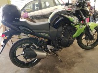 Blk-green Yamaha FZ-S