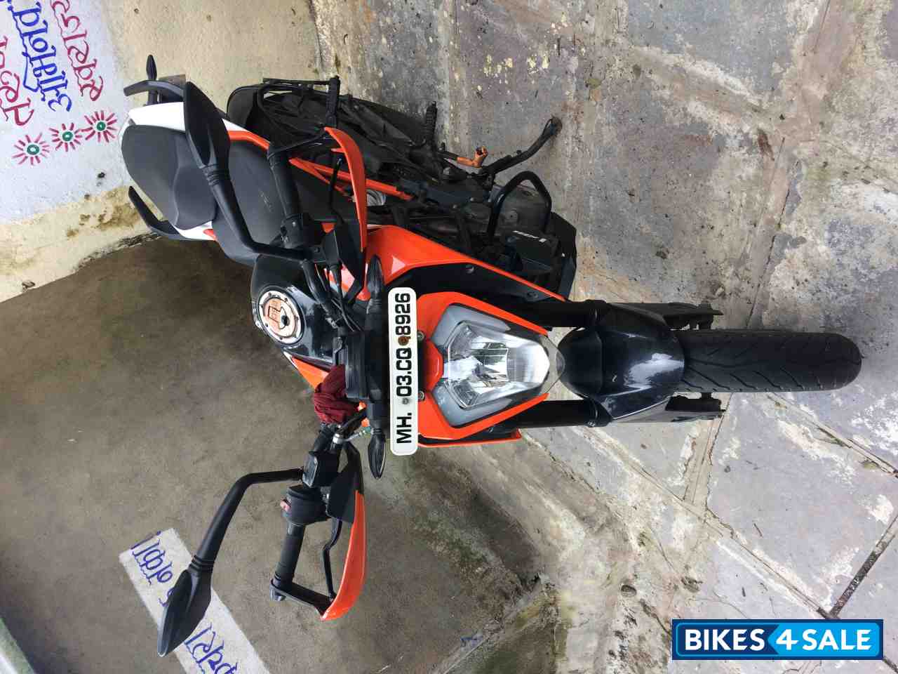 Orange KTM Duke 250