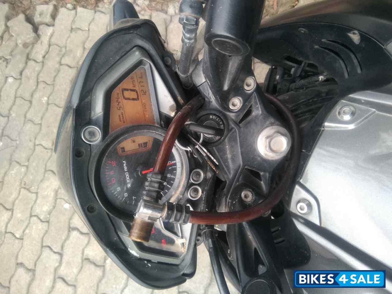 Glossy Pewter Grey Bajaj Pulsar NS 160