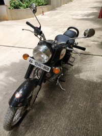 Royal Enfield Classic 500