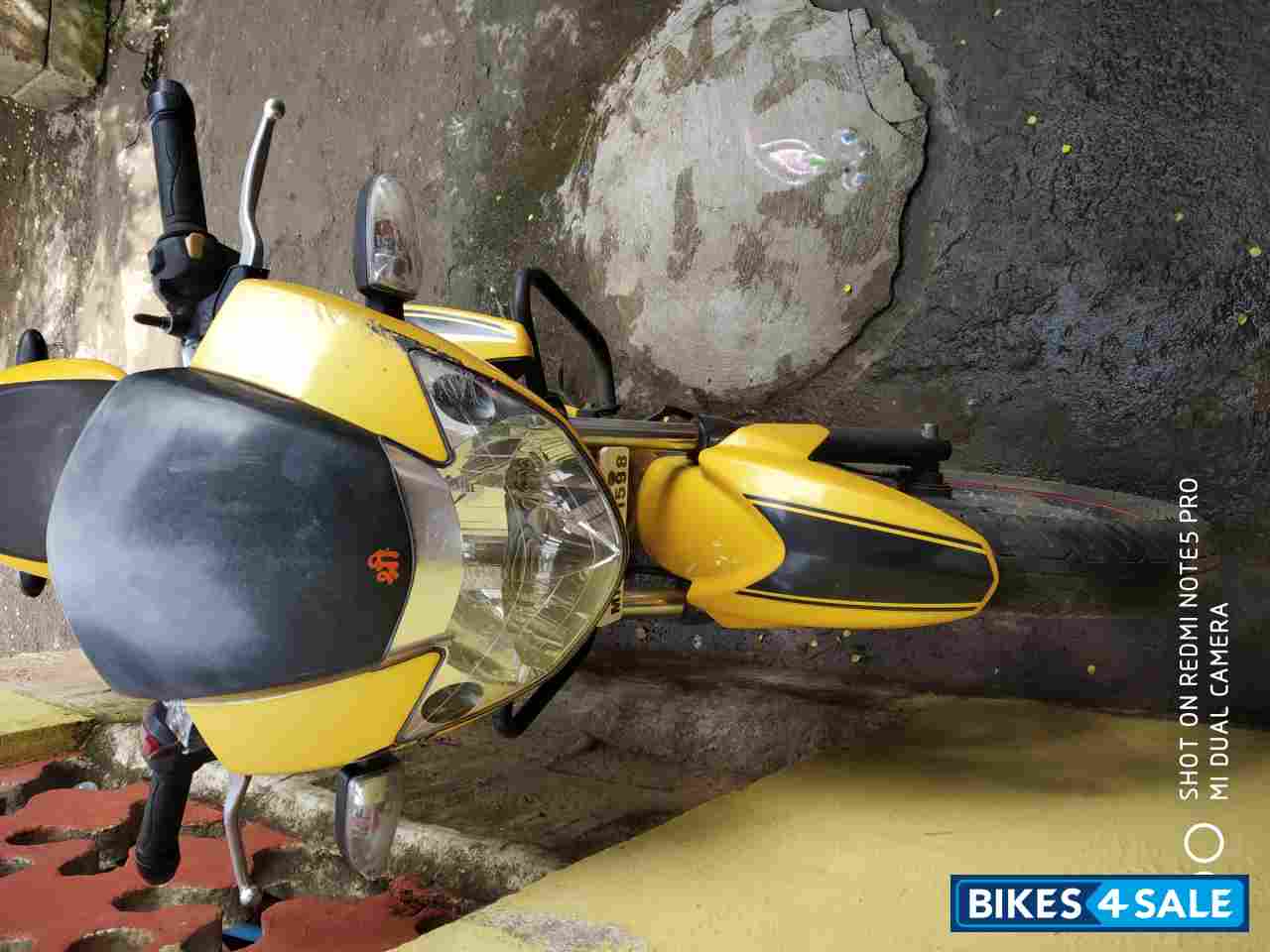 Yellow TVS Apache RTR 160 Yellow TVS Apache RTR 160