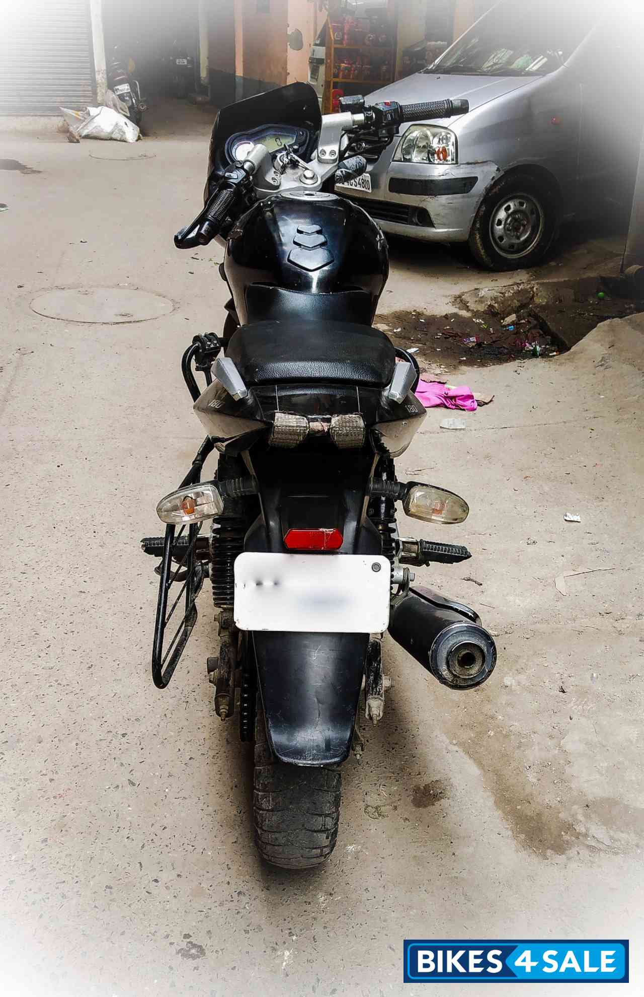Black Bajaj Pulsar 180 DTSi