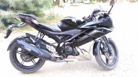 Black Silver Yamaha YZF R15 V2
