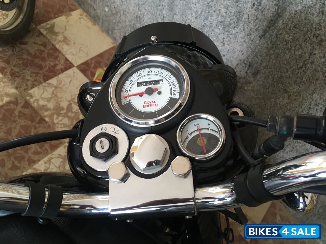 Black Royal Enfield Classic 350 Black Royal Enfield Classic 350