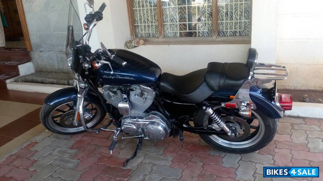 Pearl Blue Harley Davidson XL 883L Sportster