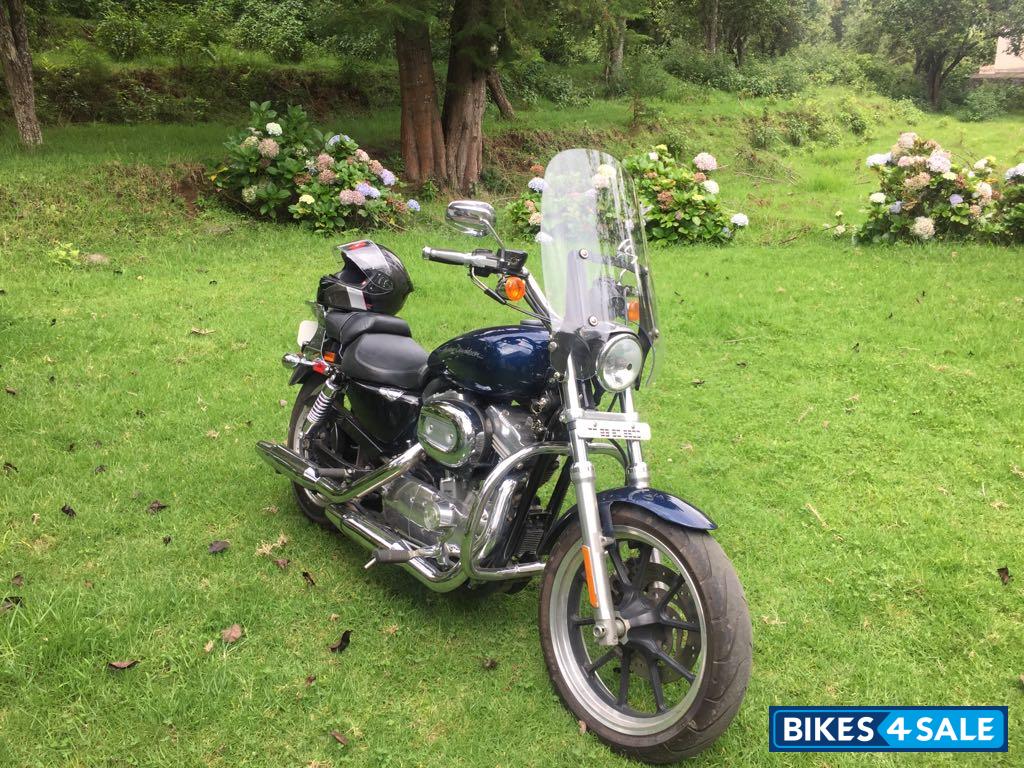 Pearl Blue Harley Davidson XL 883L Sportster