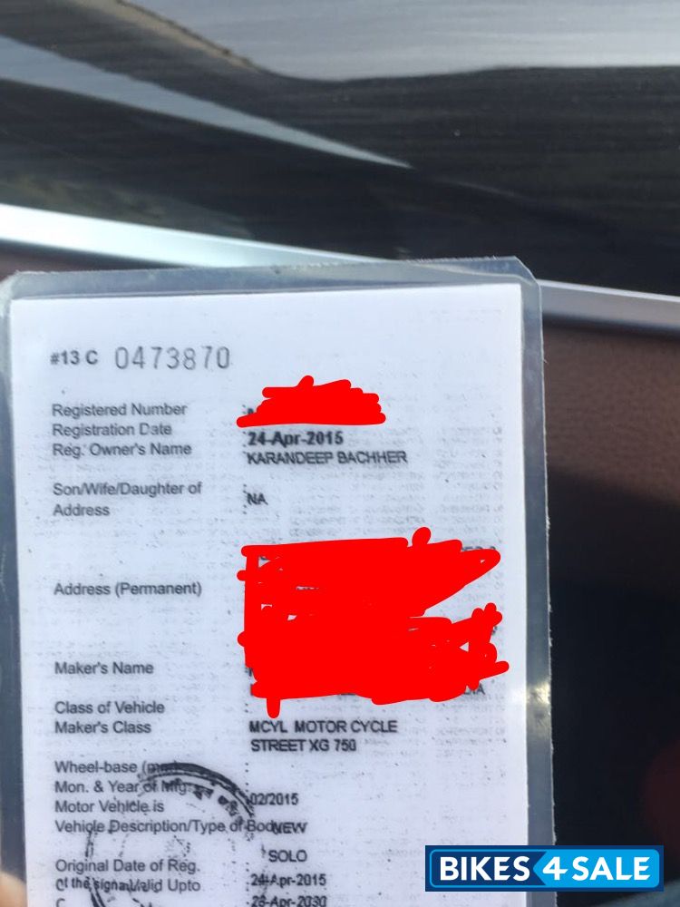 Black Harley Davidson Street 750