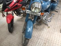 Blue Royal Enfield Classic Squadron Blue