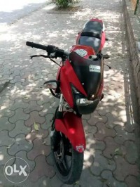 Red Bajaj Pulsar 180 DTSi