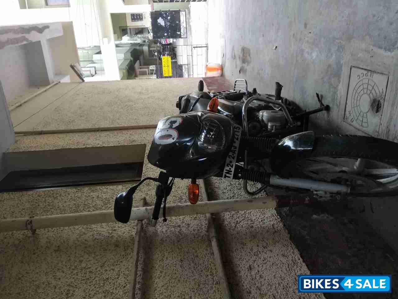 Black Bajaj Pulsar 150 DTSi