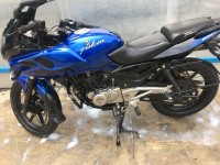 Bajaj Pulsar 220 DTSFi 2013 Model