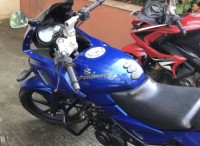 Blue Bajaj Pulsar 220F