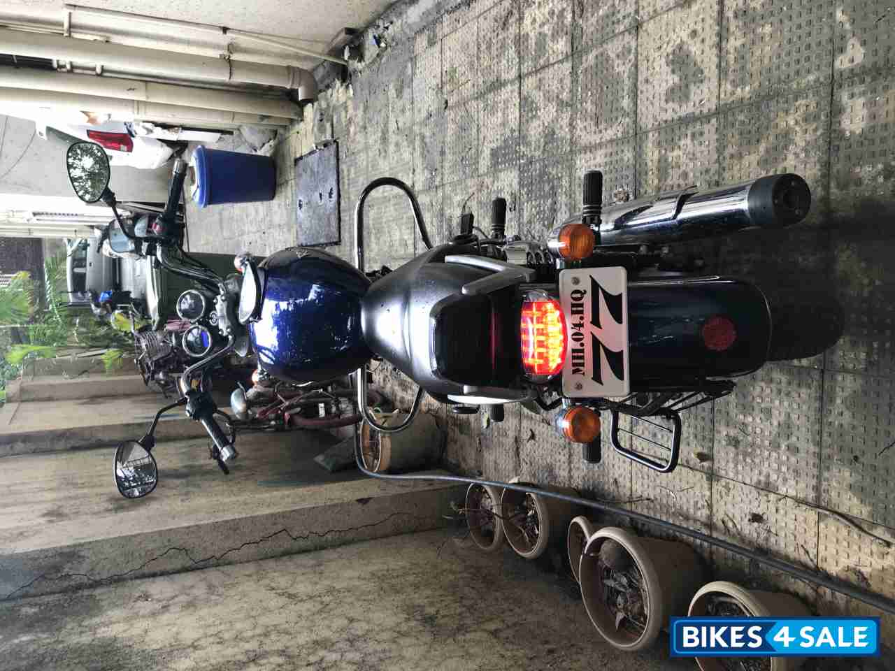 Marine Blue Royal Enfield Thunderbird 350