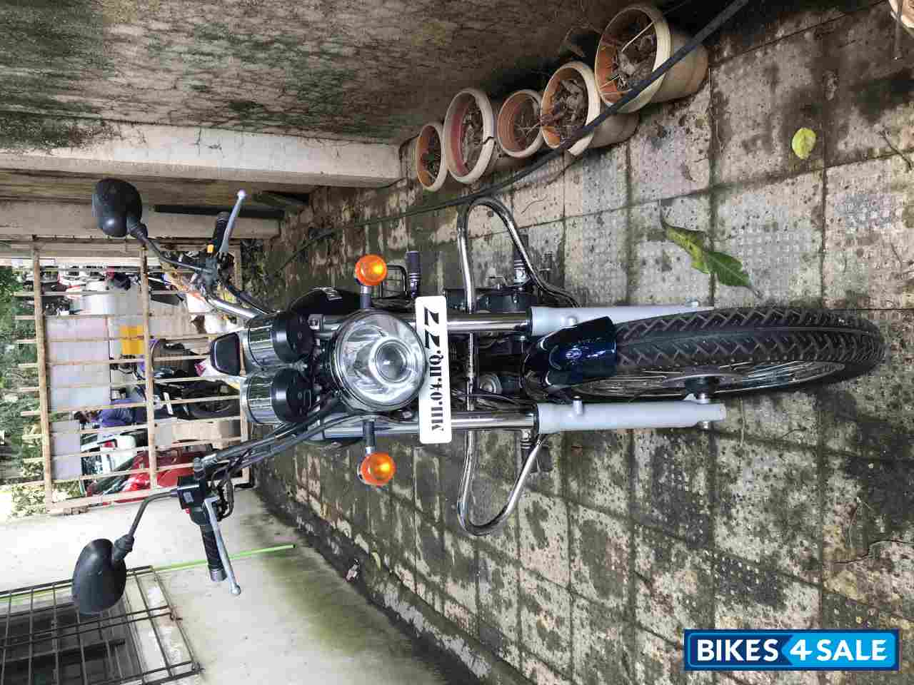 Marine Blue Royal Enfield Thunderbird 350