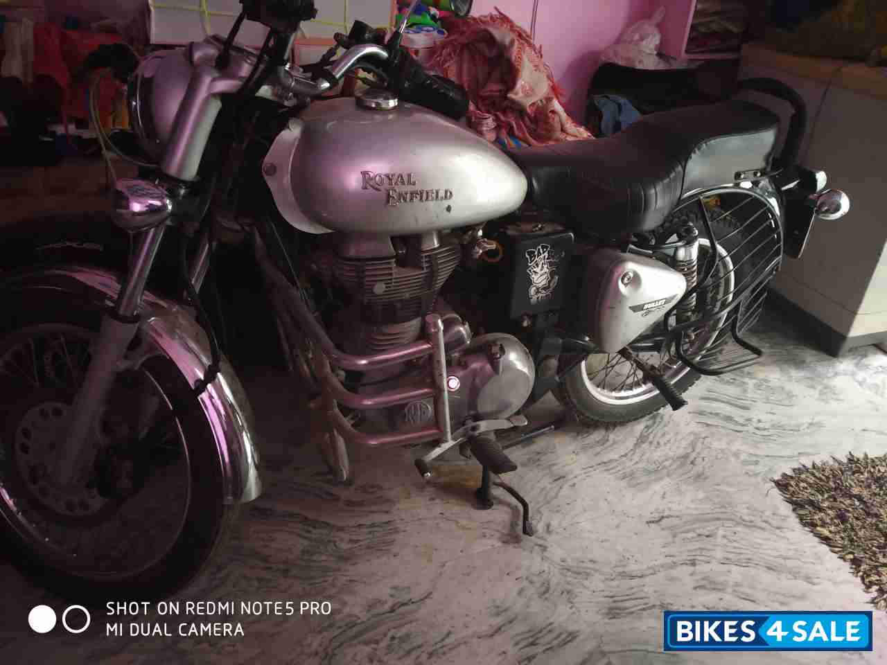 Silver Royal Enfield Bullet Electra 5S