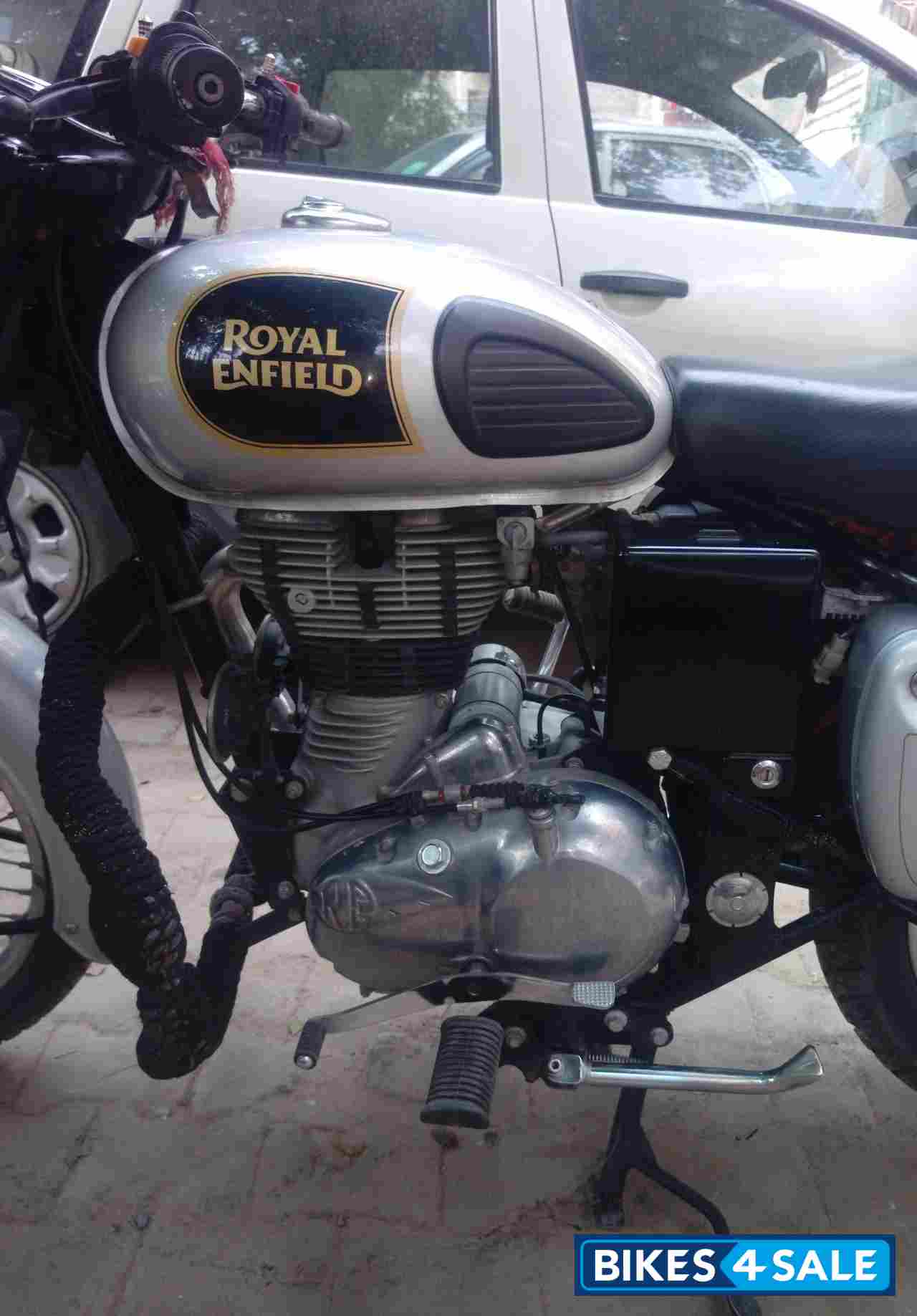 Royal Enfield Classic 350 Royal Enfield Classic 350